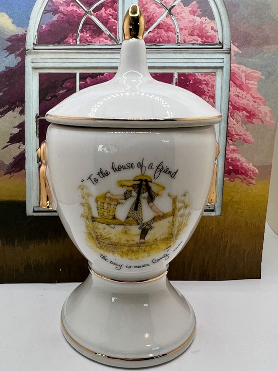 Holly Hobbie Other - Holly Hobbie Pedestal Trinket Jar "To the House of a Friend" 1973